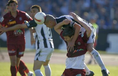 4 campionate în frunte, 4 semne MARI de întrebare: ce se întâmplă cu străinii contra CFR-ului?! Coincidență demnă de Twin Peaks de fiecare dată când ardelenii joacă meciuri decisive!