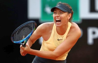 VIDEO + FOTO Simona, atenție! Maria Sharapova joacă fantastic la Roma » A reușit LOVITURA TURNEULUI, un forehand din "afara arenei" :) 