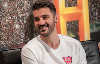 EXCLUSIV Într-un interviu acordat Gazetei, David Villa, golgeterul all time al Spaniei, vorbește despre diferențele dintre fotbalul jucat în Europa și cel din America și povestește de ce l-au impresionat Hagi și Popescu