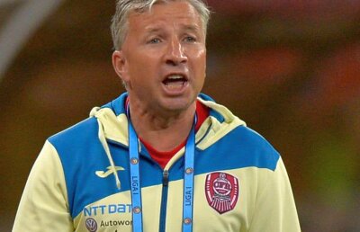 CFR CLUJ - VIITORUL. Ce meci mare îl aşteaptă pe Dan Petrescu! Va fi campion la a 500-a partidă ca antrenor?! + 4 episoade povestite de el
