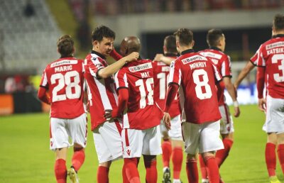 VIDEO Surpriză în echipa lui Dinamo » Motivul pentru care un jucător important nu e în lot