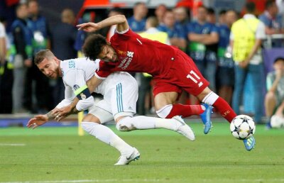 A fost sau nu cu intenție? Un fost fundaș al naționalei României a dat verdictul în cazul Ramos - Mo Salah: "Vă garantez". Intră și tu în dezbatere!