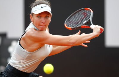 SIMONA HALEP LA ROLAND GARROS // Toți ochii pe Simona Halep » Kim Clijsters o laudă pentru jocul său: "Poate bate pe oricine" » De ce crede că cele două se aseamănă
