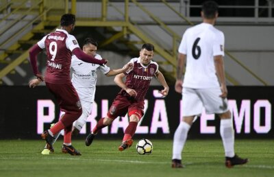 Două decizii importante luate la un club de play-off: "În acest moment nu mai e antrenorul echipei" + ce a hotărât președintele