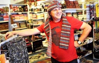 EXCLUSIV Întâmplare savuroasă cu Marius Șumudică în Turcia: "M-au pus să pozez așa, apoi vuiau ziarele de ceea ce am făcut" + de ce spune că românii sunt disperați