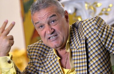 Becali s-a luat la trântă cu românul de la TAS: "Să vină la mine să-i dau lecții. Bate câmpii"
