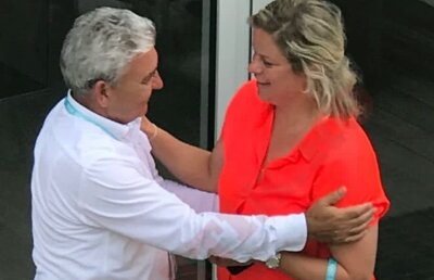 SIMONA HALEP ÎN FINALĂ LA ROLAND GARROS // FOTO Kim Clijsters s-a îmbrățișat cu Stere Halep după victoria Simonei cu Muguruza