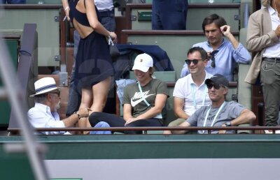 SIMONA HALEP ÎN FINALĂ LA ROLAND GARROS // FOTO Ce a făcut Simona Halep cu o zi înaintea marii finale! A fost surprinsă alături de Țiriac și Cahill