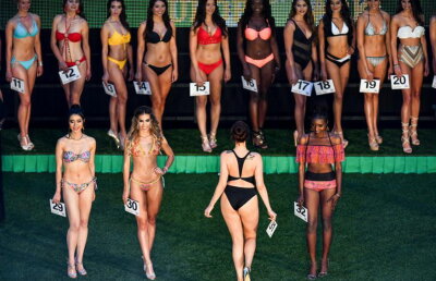 GALERIE FOTO Zoé Brunet a câştigat titlul de Miss Cupa Mondială 2018