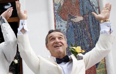 Delir în direct al lui Gigi Becali, după succesul Simonei Halep: "Simona ne-a dat puterea: FCSB va câștiga Liga Campionilor, vă promit! Știu, pare o nebunie. Am vorbit direct cu Hristos"