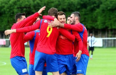 FC România a promovat din nou! Va întâlni echipe cu o istorie impresionantă în sezonul următor din Anglia