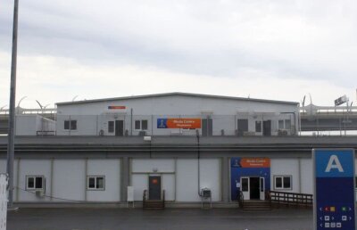 Corespondență GSP din Rusia » VIDEO Pierzi timp și faci kilometri buni ca să ajungi la Centrul de Presă » Controlul e mai dur ca la aeroport: Patru polițiști se ocupă de fiecare jurnalist