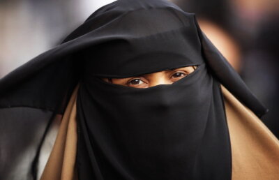 S-a căsătorit fără să îşi vadă aleasa, apoi a băgat imediat divorţ. Motivul a fost halucinant!