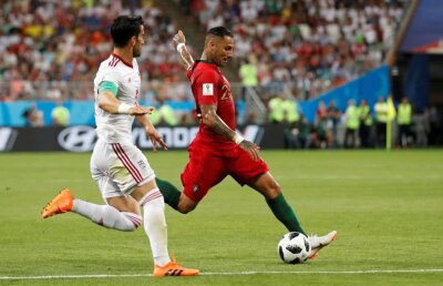 Uruguay - Portugalia în optimi la CM // Quaresma e modest după reușita cu Iran: "Am obișnuit oamenii cu astfel de execuții" :D