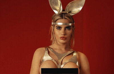 GALERIE FOTO O divă din "Insula Iubirii", fotografie demnă de Playboy