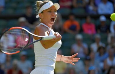 SIMONA HALEP LA WIMBLEDON. FOTO Surpriză pentru Simona Halep » Unul dintre cele mai mari nume din tenis a vrut să se fotografieze cu ea: "S-au unit surorile"