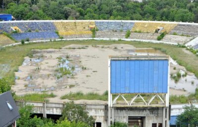 FOTO Imagini degradante cu un stadion important din România » În 2003 primise dreptul de a organiza partide în Europa