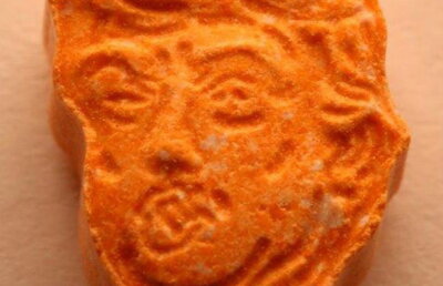 Au fost descoperite droguri cu fața lui Donald Trump!