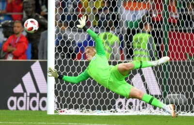 Detaliu inedit! Unde și-a notat Jordan Pickford cum bat columbienii loviturile de la 11 metri