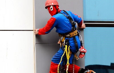 FOTO Omul păianjen din Eskişehir