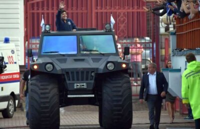 GALERIE FOTO Opulență în Belarus: Maradona, zeu și în Brest! Paradă în toată regula + cadou fabulos la învestire