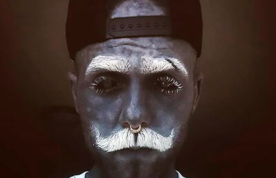 Caz incredibil » Și-a tăiat organele genitale pentru că i se părea că nu arată bine