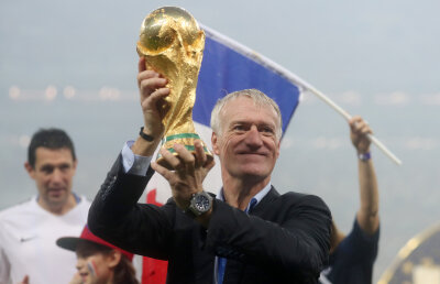 Selecționerul Franței e convins după ce a câștigat titlul mondial: "Joc urât? Literatură" » Contre cu o legendă, fost coechipier: "Nu-l salut dacă îl voi vedea"