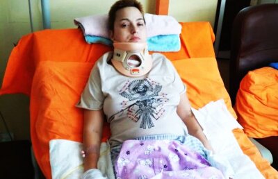 Avocații tinerei moarte în urma unei infecții nosocomiale n-au fost lăsați să pună întrebări expertului care a făcut raportul medico-legal: "Polițistul se tratează la spitalul pe care-l investighează!"