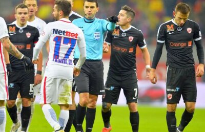 Se știe arbitrul pentru Derby de România! "Preferatul" lui Dinamo a fost ales! Statistică excelentă și pentru FCSB cu el la centru 
