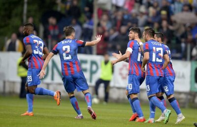 EXCLUSIV Are 4 titluri cu FCSB și tocmai a semnat un contract cu o fostă campioană!