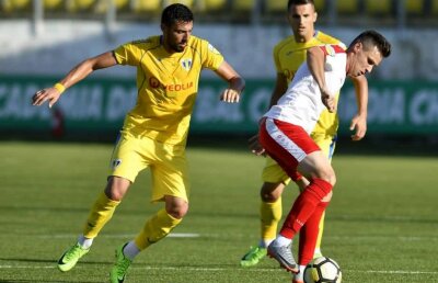 LIGA 2 // A început etapa a 3-a: Petrolul câștigă cu Pandurii, 2-1, și urcă temporar pe primul loc! Scor de neprezentare în al doilea meci al zilei