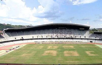 U Cluj - Energeticianul s-a jucat pe un gazon execrabil! Jucătorii s-au plâns după ce iarba a fost distrusă la Untold: "O situație penibilă"