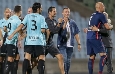 CFR CLUJ - DUDELANGE 2-3 // Antrenorul luxemburghezilor amplifică umilința campioanei: "8 fotbaliști lucrează. E o problemă, trebuie să își reducă programul pentru grupele EL"