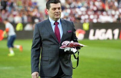 Reacție de ULTIMĂ ORĂ a conducerii CFR-ului! Principalul acționar vorbește despre problemele financiare + cine va fi antrenor 