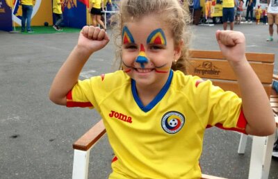 ROMÂNIA - MUNTENEGRU // VIDEO+FOTO Luptați pentru ei! Suporterii naționalei au început deja să vină la fan-zone-ul special amenajat în centrul Bucureștiului