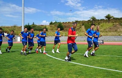 EXCLUSIV Probleme pe aeroport: "tricolorii" U21 au ratat zborul spre România