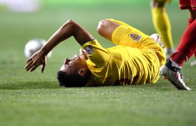 Vlad Chiricheș a fost operat azi! Anunțul oficial făcut de Napoli