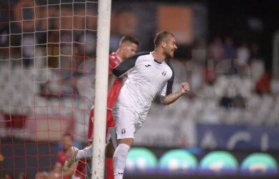 GALERIE FOTO Denis pericol public în "Groapă"! Alibec s-a distrat cu Dinamo, iar Astra a câștigat, 2-1 