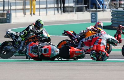 VIDEO + FOTO Acuze și amenințări la MotoGP » Jorge Lorenzo: "Marquez mi-a distrus piciorul și m-a scos din joc pentru etapa următoare! Aștept să-mi ceară scuze, altfel mă simt obligat să reacționez și eu"