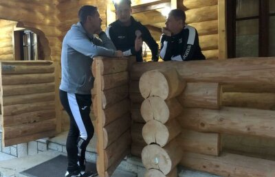 FOTO "Ședință" timp de un weekend » Cei mai importanți oameni de la Poli Iași, discuții în nordul Moldovei