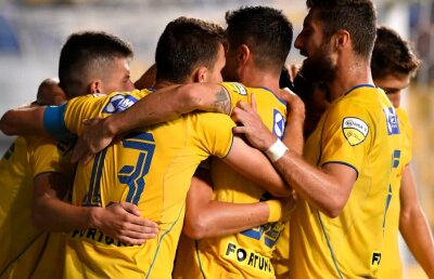 Petrolul - Bacău 5-0 // Trupa lui Leo Grozavu urcă pe locul secund în Liga a 2-a! Laurențiu Marinescu a făcut spectacol