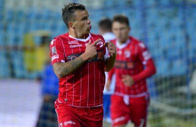 Dezvăluiri din vestiar! Nistor dă numele jucătorului care a forțat mâna conducerii dinamoviste pentru a pleca: "Pe el l-au înțeles"