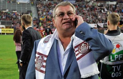 Convulsii în culise la CFR Cluj, înaintea meciului cu Craiova: ședință de urgență la club, două capete ar putea să cadă în următoarele ore