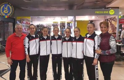 Româncele se pregătesc pentru CM de la Doha » Echipa de gimnastică are un concurs amical cu Belgia și Olanda