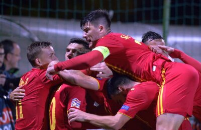 Lăsați entuziasmul! Ilie Dumitrescu îi pune la punct pe "tricolori": "Multe greșeli" » Un singur jucător a fost lăudat 