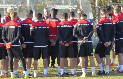 Victor Pițurcă, tranșant în cazul lui Dinamo: "Iertați-mă, dar așa nu ai nicio șansă!" » Mesaj clar pentru conducere: "Trebuie schimbați toți din apărare"