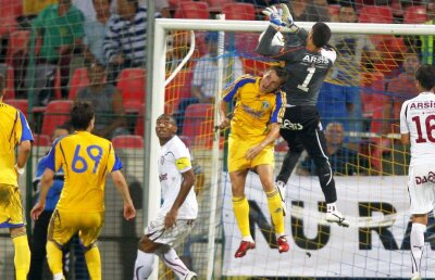 GSP LIVE // VIDEO A jucat la 9 echipe din România și admite: "Da, sunt homosexuali în fotbalul românesc"