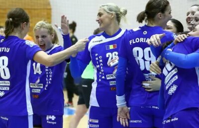 Echipele din România își află adversarele din Cupa EHF » SCM Craiova e în urna favoritelor, iar debutantele SCM Rm. Vâlcea și Măgura Cisnădie vor fi în cea a outsiderilor
