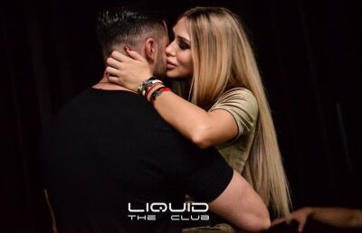 FOTO Și-a găsit o nouă Bianca Drăgușanu!? Victor Slav surprins în ipostaze tandre cu o blondă leită Biancăi