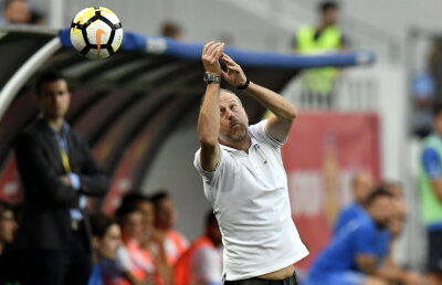 Edward Iordănescu rupe tăcerea într-un INTERVIU EXCLUSIV pentru Gazetă: "Când te bagi peste antrenor, fie n-ai încredere în el, fie te consideri mai bun ca el!"